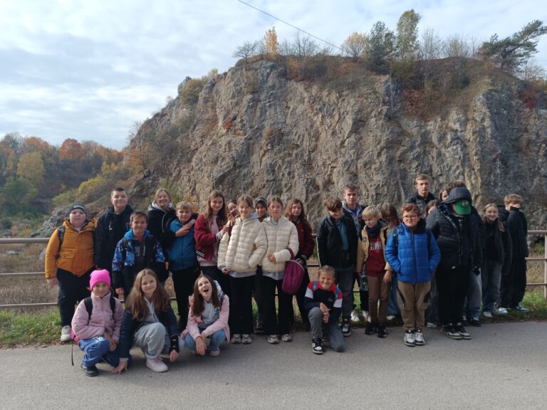 Podróż przez historię i kulturę – Kielce i Chmielnik oczami uczniów PSP w Lisowie