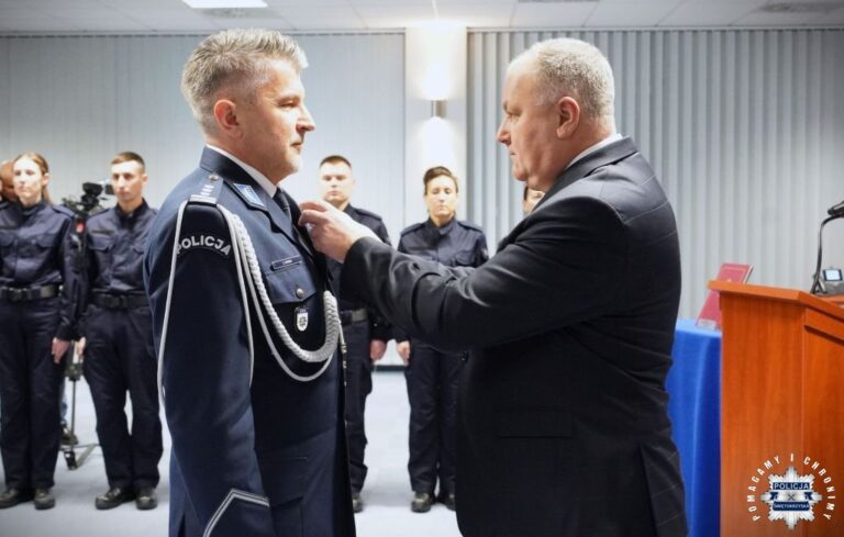 Medale, odznaczenia i nowo przyjęci do służby