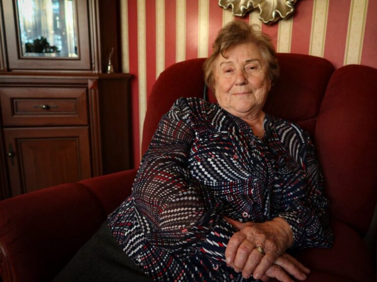 ˝Najważniejsze to być z ludźmi˝ – wywiad z Zenoną Dołęgowską, założycielką Chęcińskiego Uniwersytetu Trzeciego Wieku