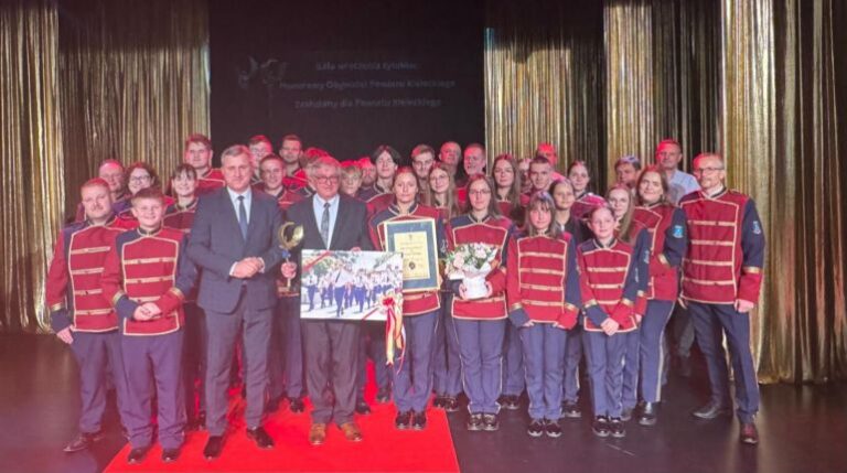 Jacek Cielibała z prestiżowym tytułem „Zasłużony dla Powiatu Kieleckiego”