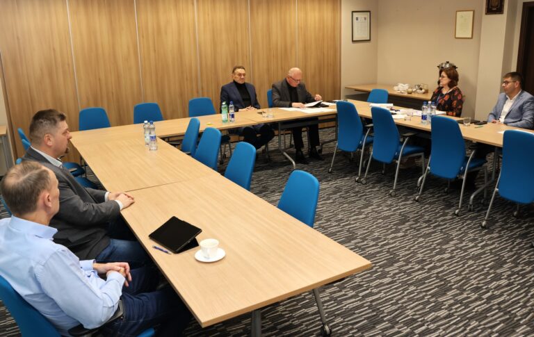 Obradowała komisja budżetu