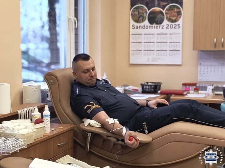 Krew od sandomierskich policjantów – kolejna szlachetna akcja