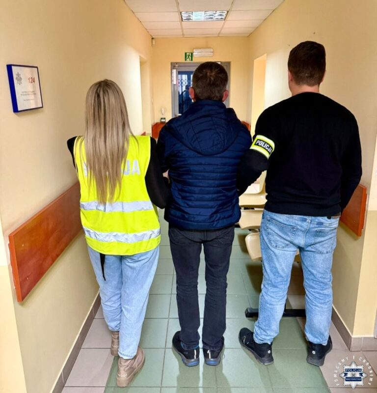 Ruszył z nożem na swoją znajomą, został zatrzymany