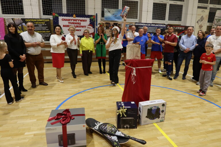 Charytatywny Turniej Mikołajkowy w Brynicy. Sport, emocje i wielkie serca mieszkańców [WIDEO]