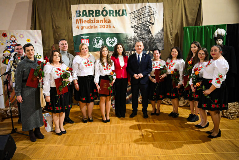 Niech żyje nam Górniczy Stan! Barbórka w Miedziance połączona z Jubileuszem 10-lecia Zespołu Folklorystycznego ˝Miedzianeczki˝