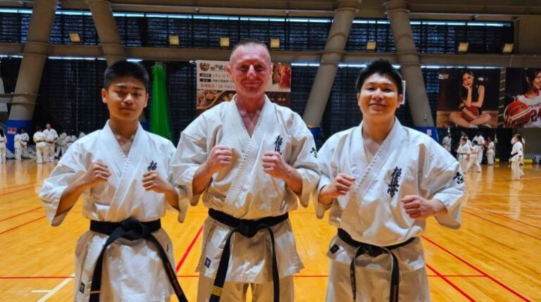 Gorąca wiadomość z Tajwanu – sensei Ernest Miszczyk, trener Klubu Karate Kyokushin Chikara, z tytułem mistrzowskim Shihan i stopniem 5 Dan