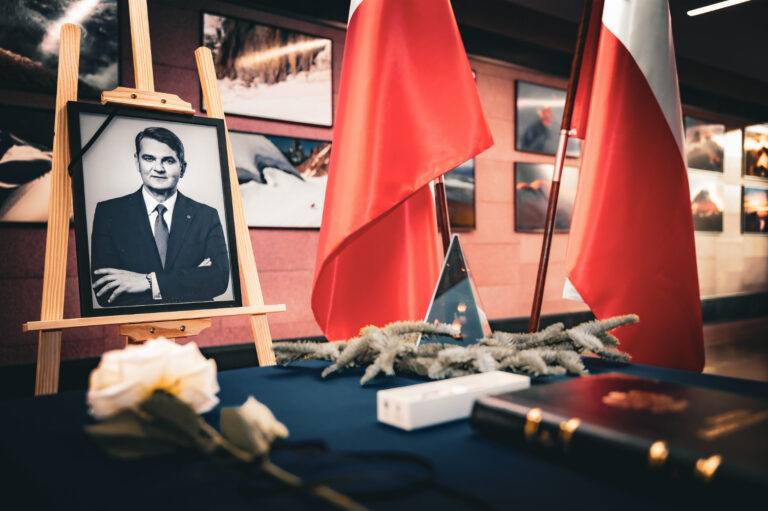 Słowa pożegnania… Wpis do księgi kondolencyjnej ku pamięci profesora Jacka Semaniaka