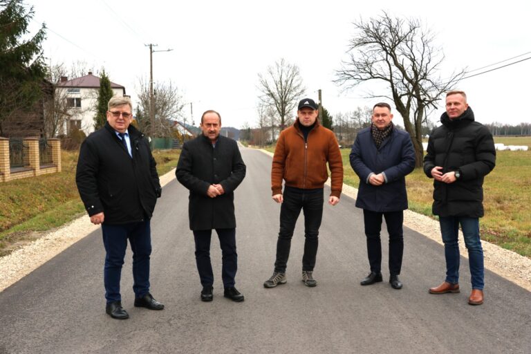 Sarbice Pierwsze z nową drogą!