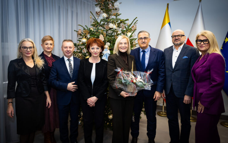 Świąteczne spotkanie Marszałek Renaty Janik z dyrekcją placówek ochrony zdrowia