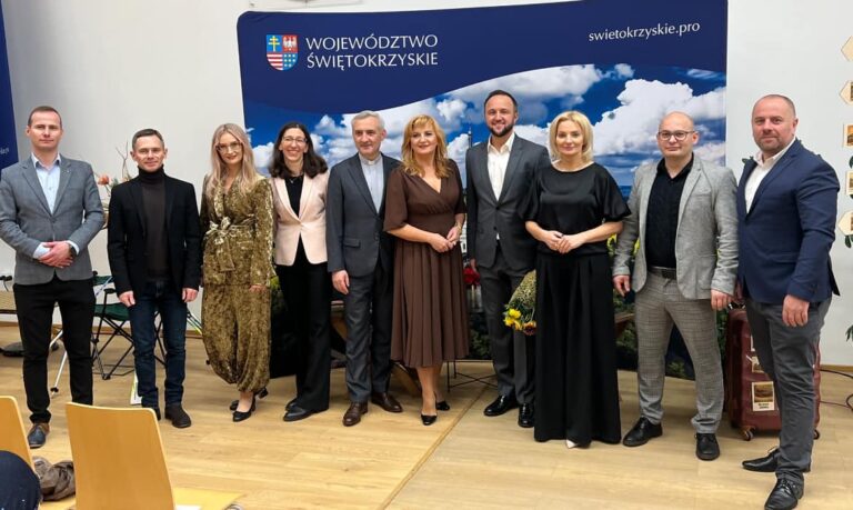 TURYSTYKA W WOJEWÓDZTWIE ŚWIĘTOKRZYSKIM: PODSUMOWANIE PRACY ODDZIAŁU TURYSTYKI