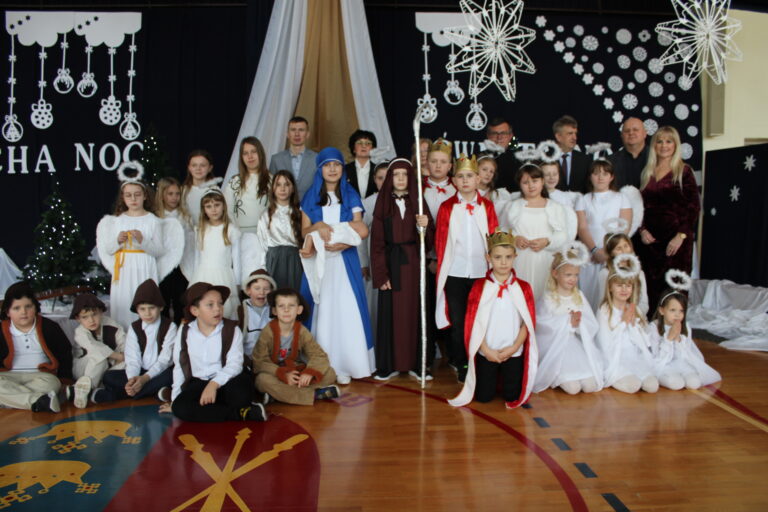 ,,Cicha noc – święta noc˝ – Jasełka Bożonarodzeniowe w Szkole Podstawowej  w Obicach