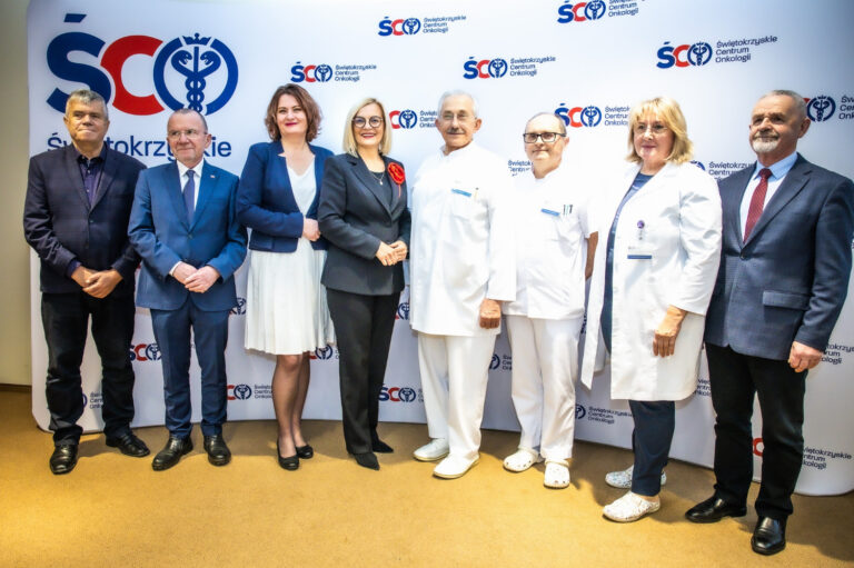 W Świetokrzyskiem będą tworzone terapie przyszłości! Podpisano umowę na dofinansowanie budowy Centrum Badań Molekularnych