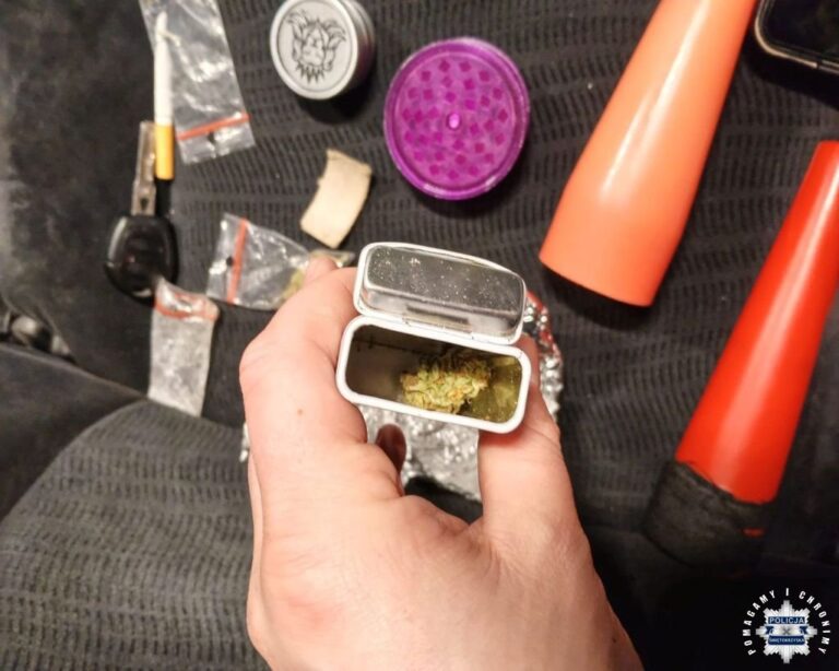 Odpowiedzą za posiadanie środków odurzających