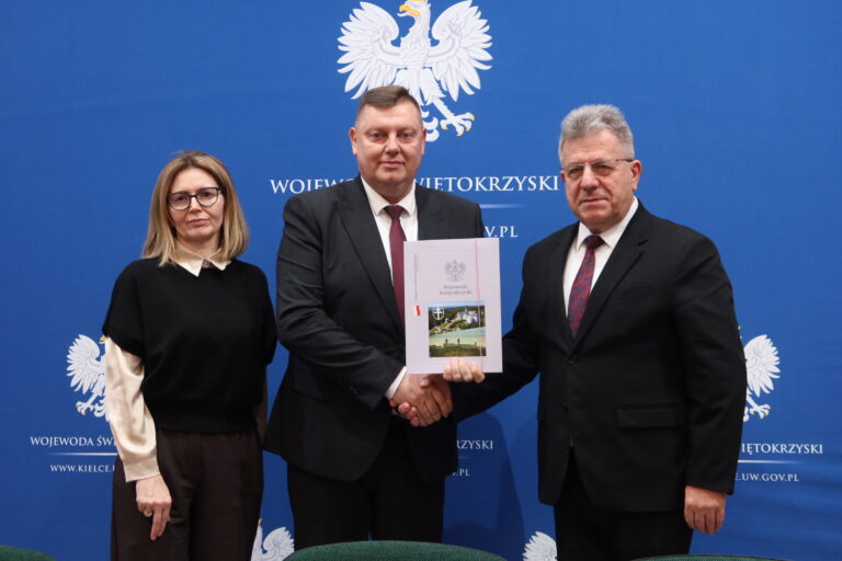 Blisko 600 tysięcy złotych na realne wsparcie mieszkańców. Gmina Strawczyn z dofinansowaniem dla osób z niepełnosprawnościami