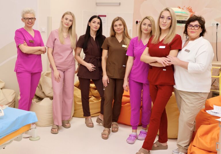 Tłumy w Świętokrzyskim Centrum Matki i Noworodka