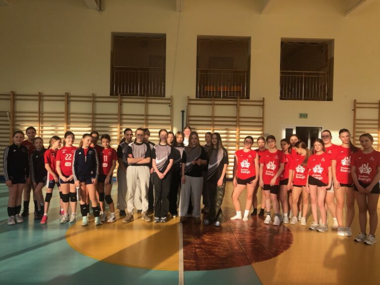 Międzyszkolne zawody sportowe Miasta i&nbsp;Gminy Morawica w&nbsp;piłce koszykowej dziewcząt z&nbsp;klas VII-VIII