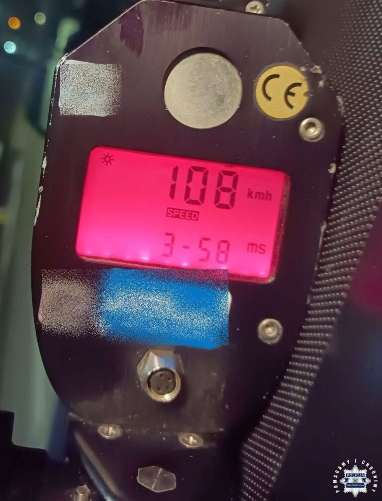 Dwukrotnie zatrzymany w ciągu kilkunastu minut, 21-latek stracił prawo jazdy