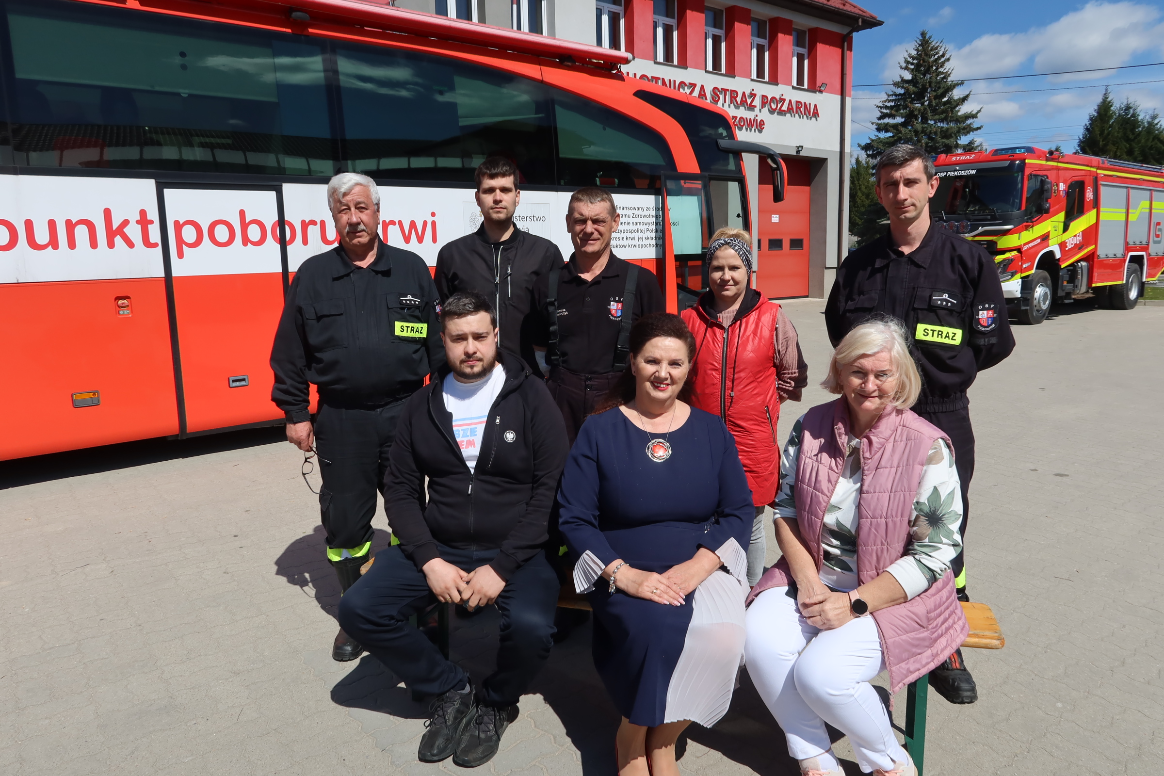 Po raz drugi w tym roku oddali to, co najcenniejsze. Zbiórka krwi przy OSP w Piekoszowie