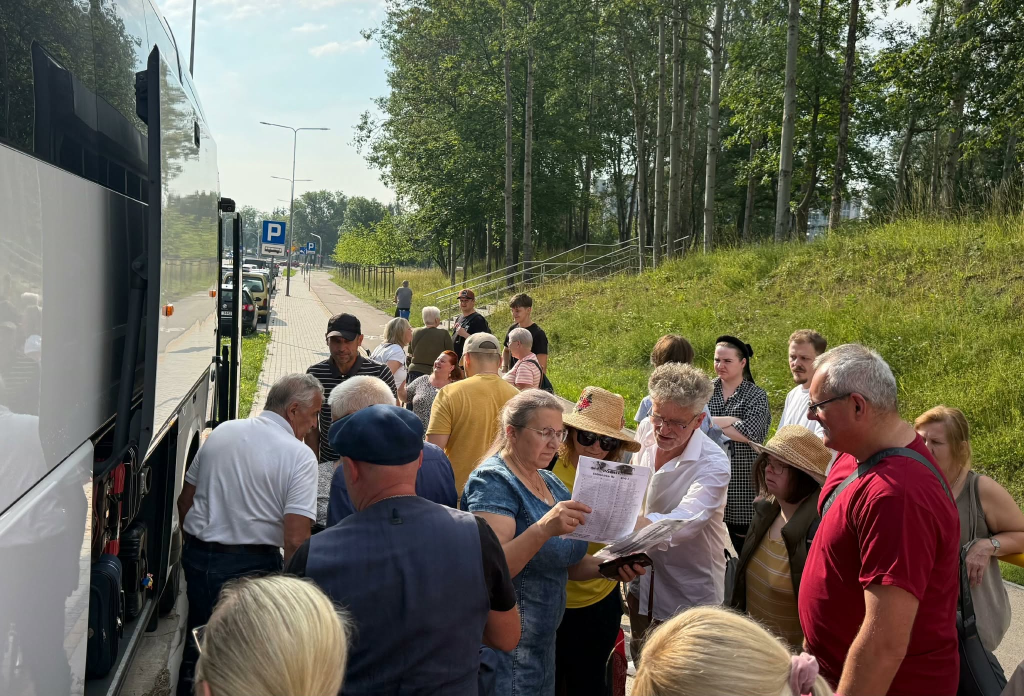 Senator Krzysztof Słoń od blisko 40 lat organizuje wyjątkowe wakacje dla osób z niepełnosprawnościami. Dziś kolejna grupa wyjechała do Sarbinowa
