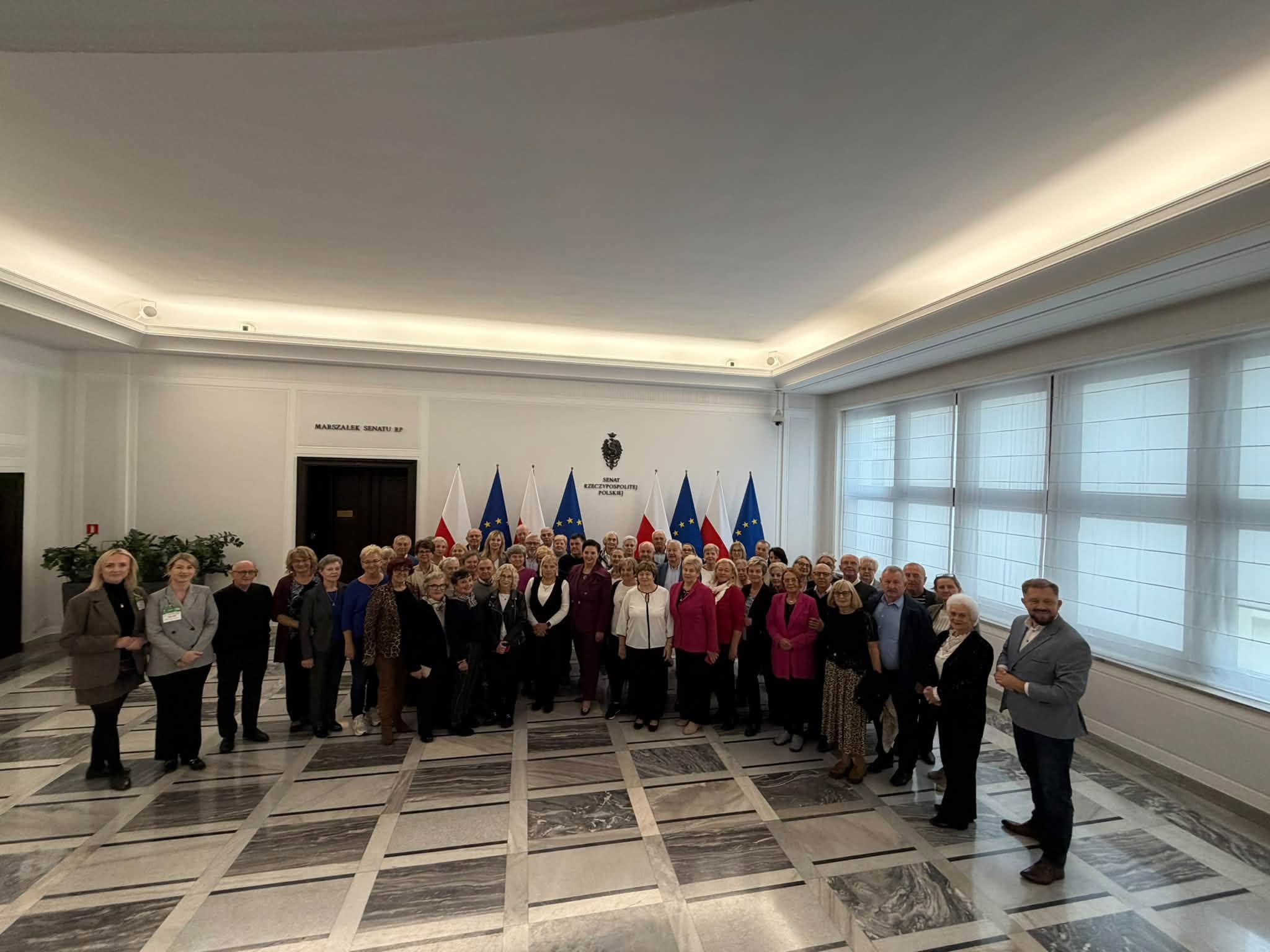 Studenci UTW z Piekoszowa odwiedzili Sejm i Senat na zaproszenie senatora Krzysztofa Słonia